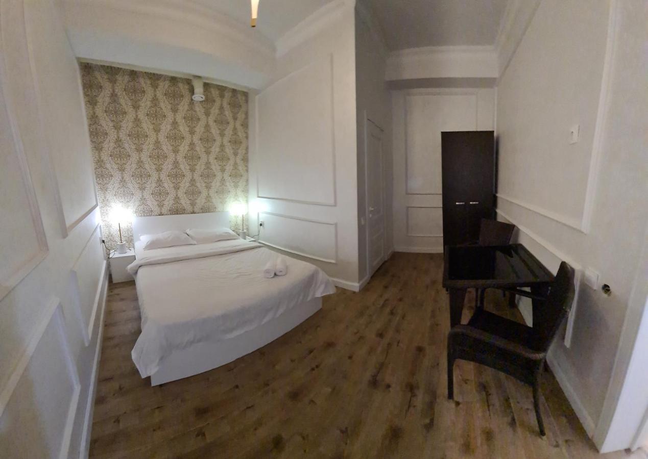 Riverside Boutique Hotel Almaty Esterno foto