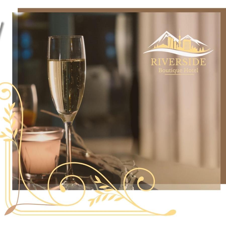 Riverside Boutique Hotel Almaty Esterno foto